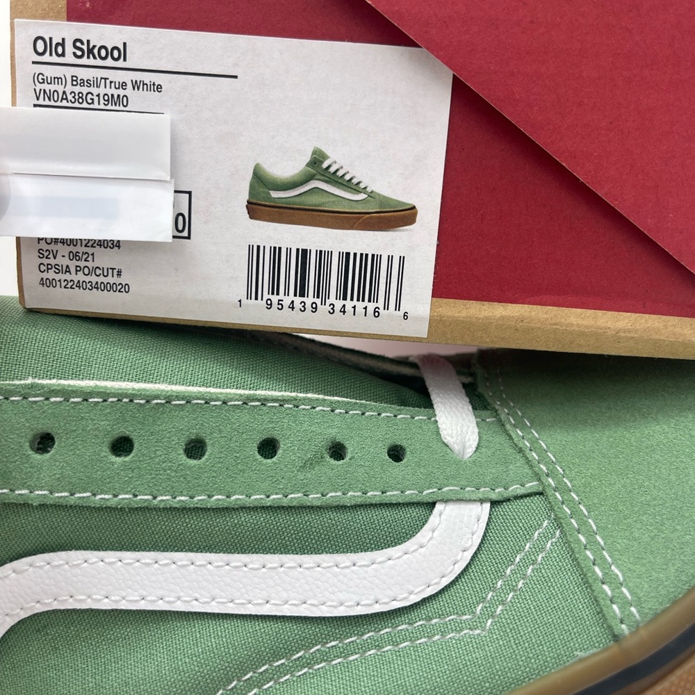 Vans Men’s Old Skool (Gum)
Basil/True White Sneakers Mint
VN0A38G19M0 - Picture 11 of 16